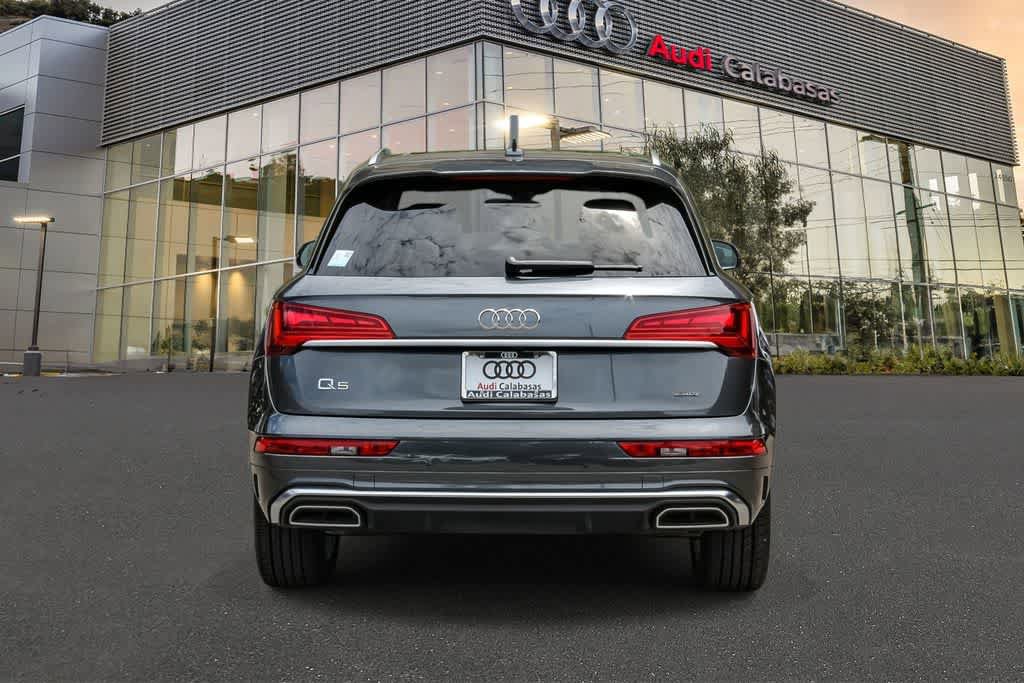 Used 2024 Audi Q5 e Premium w/ Convenience Package AWD/4WD image 3
