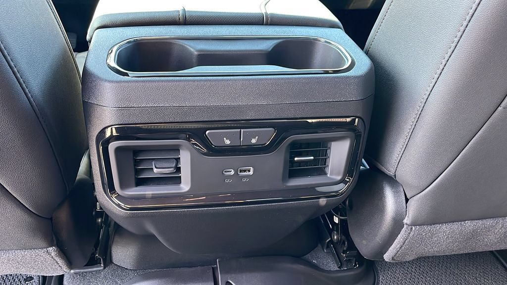 New 2026 GMC Sierra 2500 AT4 w/ AT4 Premium Plus Package AWD/4WD image 18