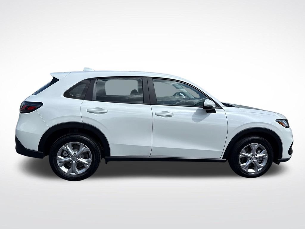 Certified 2025 Honda HR-V LX image 6