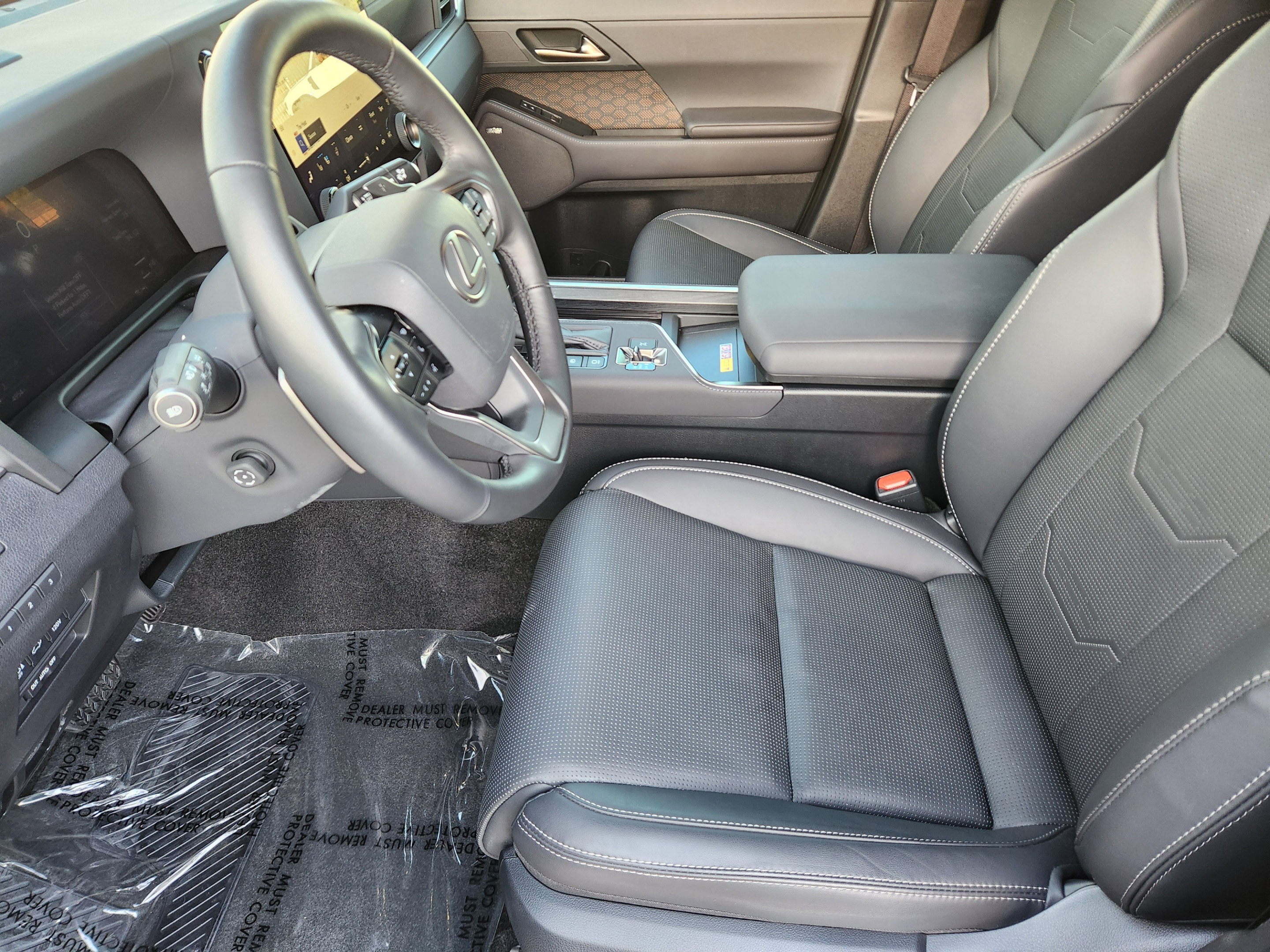 Used 2025 Lexus GX 550 w/ Accessory Package (2T) AWD/4WD image 7