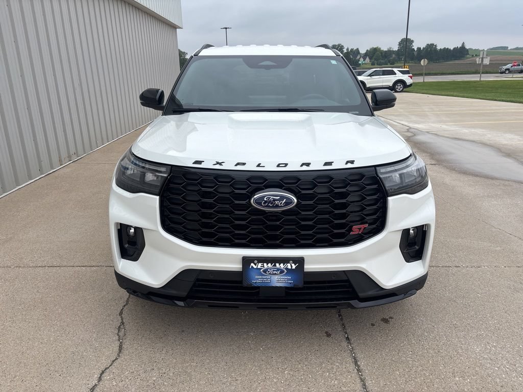 New 2026 Ford Explorer ST AWD/4WD image 2