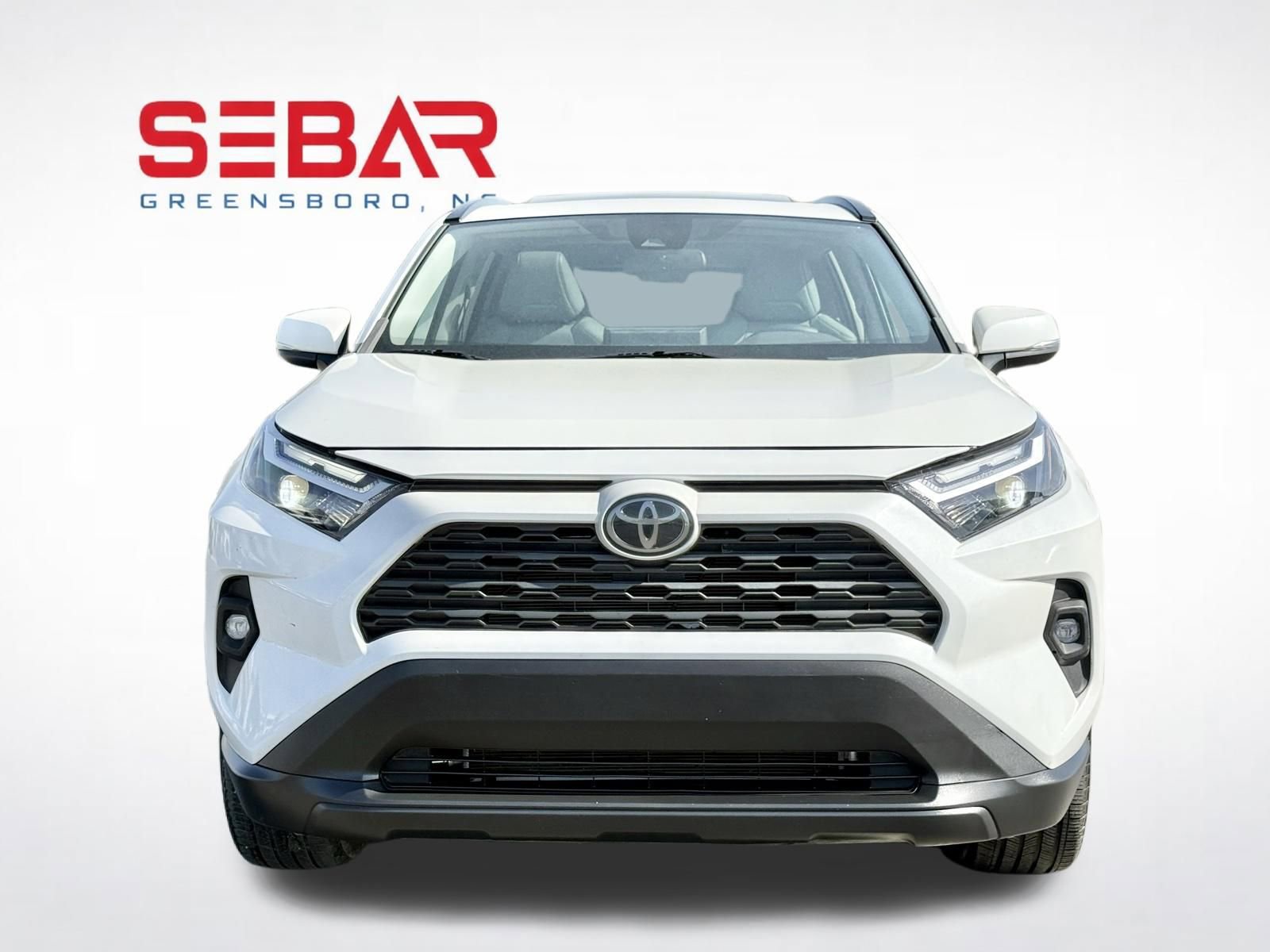 Used 2022 Toyota RAV4 XLE Premium image 5