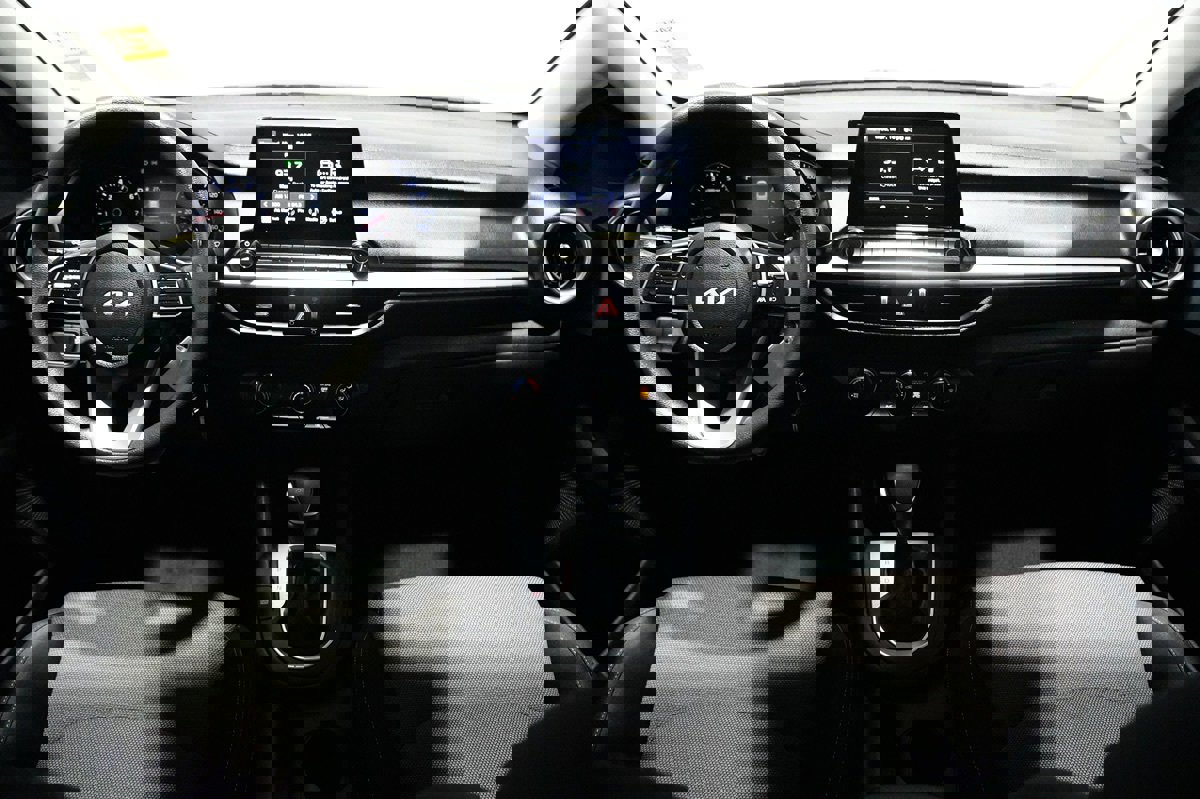 Used 2022 Kia Forte LXS image 17