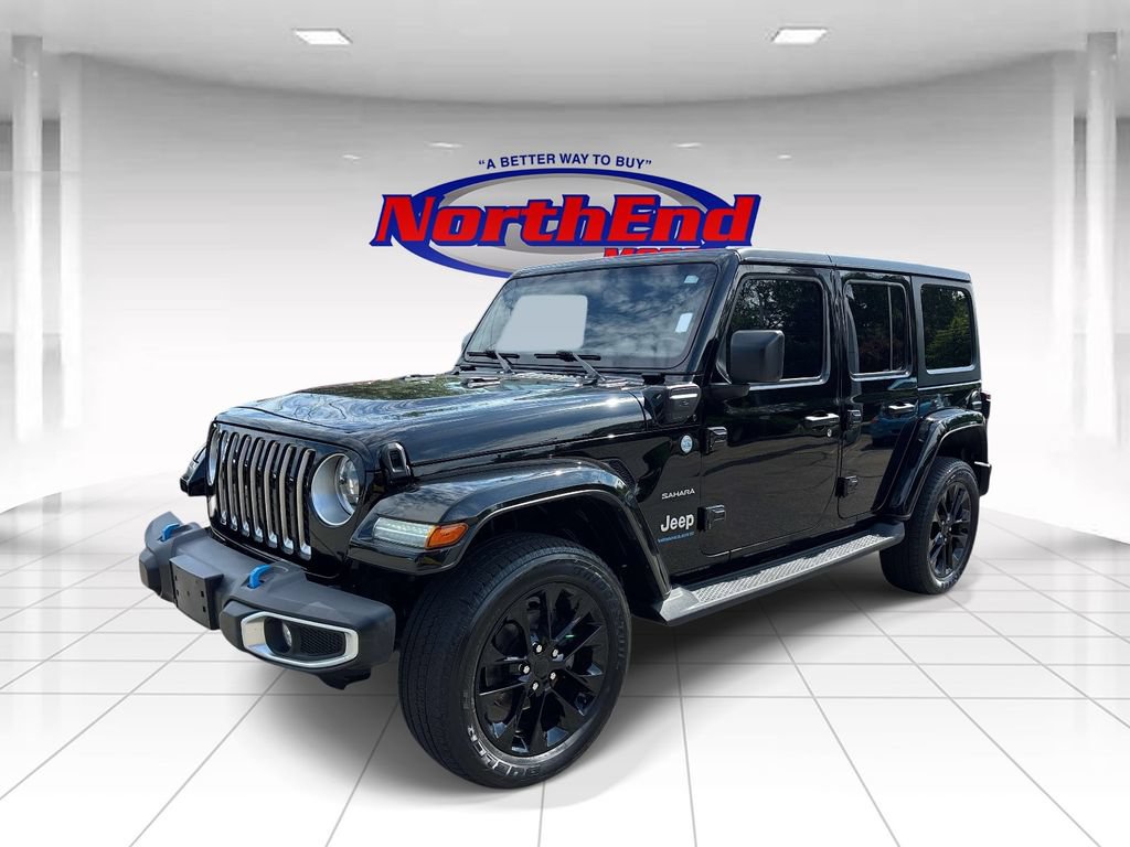 Used 2023 Jeep Wrangler Unlimited Sahara w/ Cold Weather Group AWD/4WD image 5