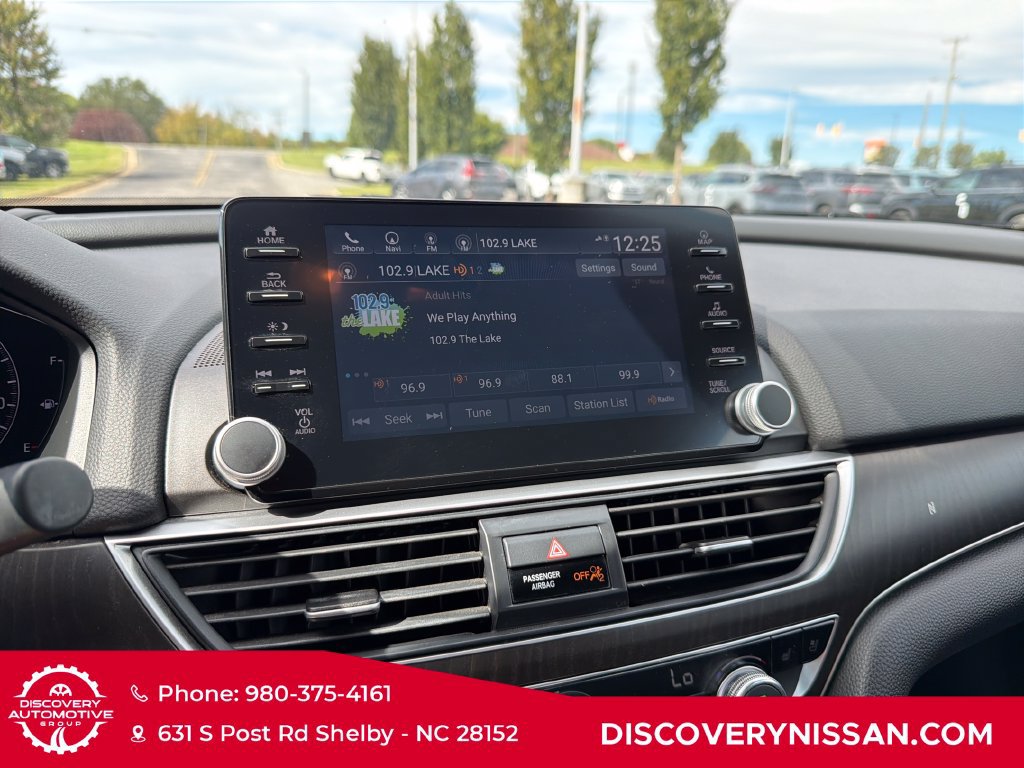 Used 2020 Honda Accord Touring image 16
