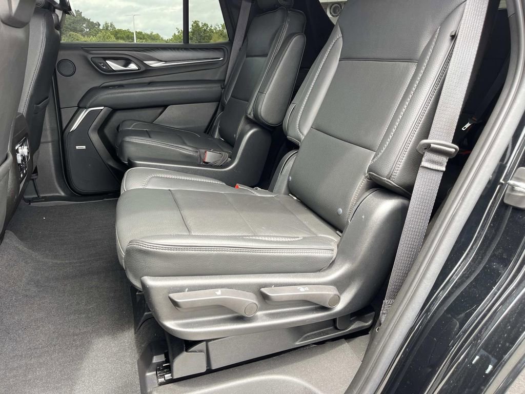 Used 2022 GMC Yukon Denali w/ Denali Ultimate Package AWD/4WD image 21