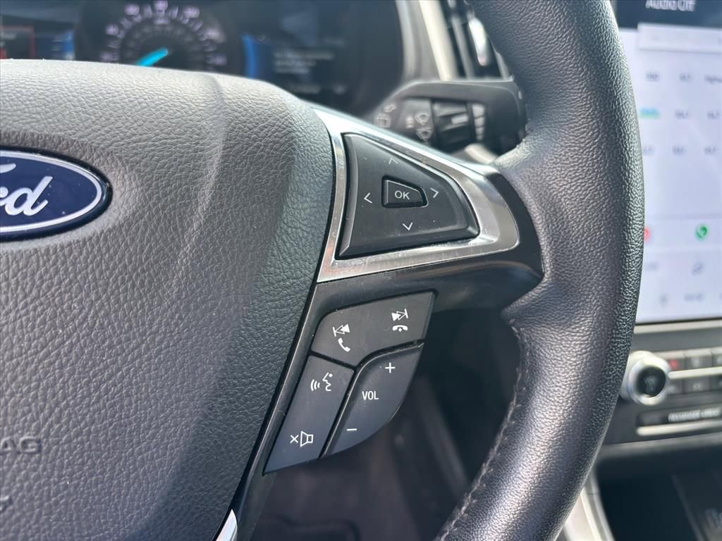 Used 2024 Ford Edge SEL AWD/4WD image 16