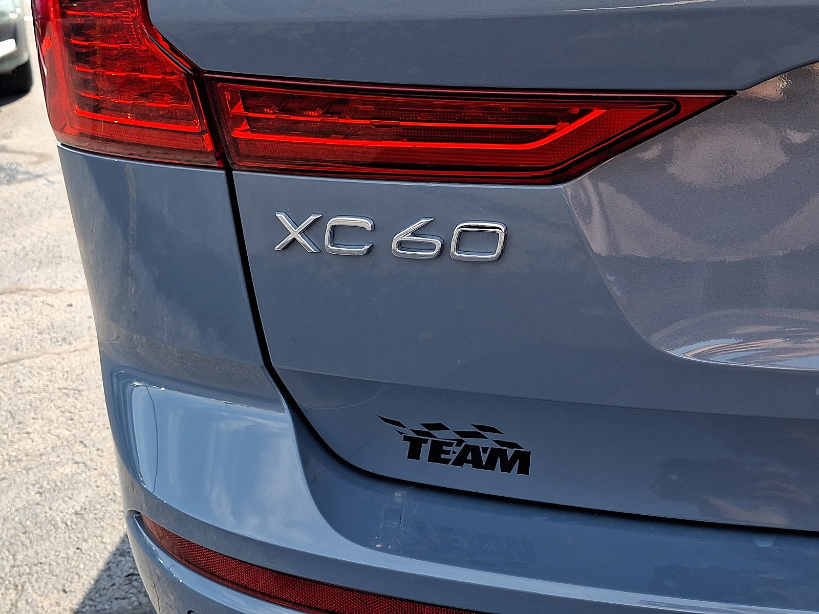 Used 2023 Volvo XC60 B5 Core AWD/4WD image 33