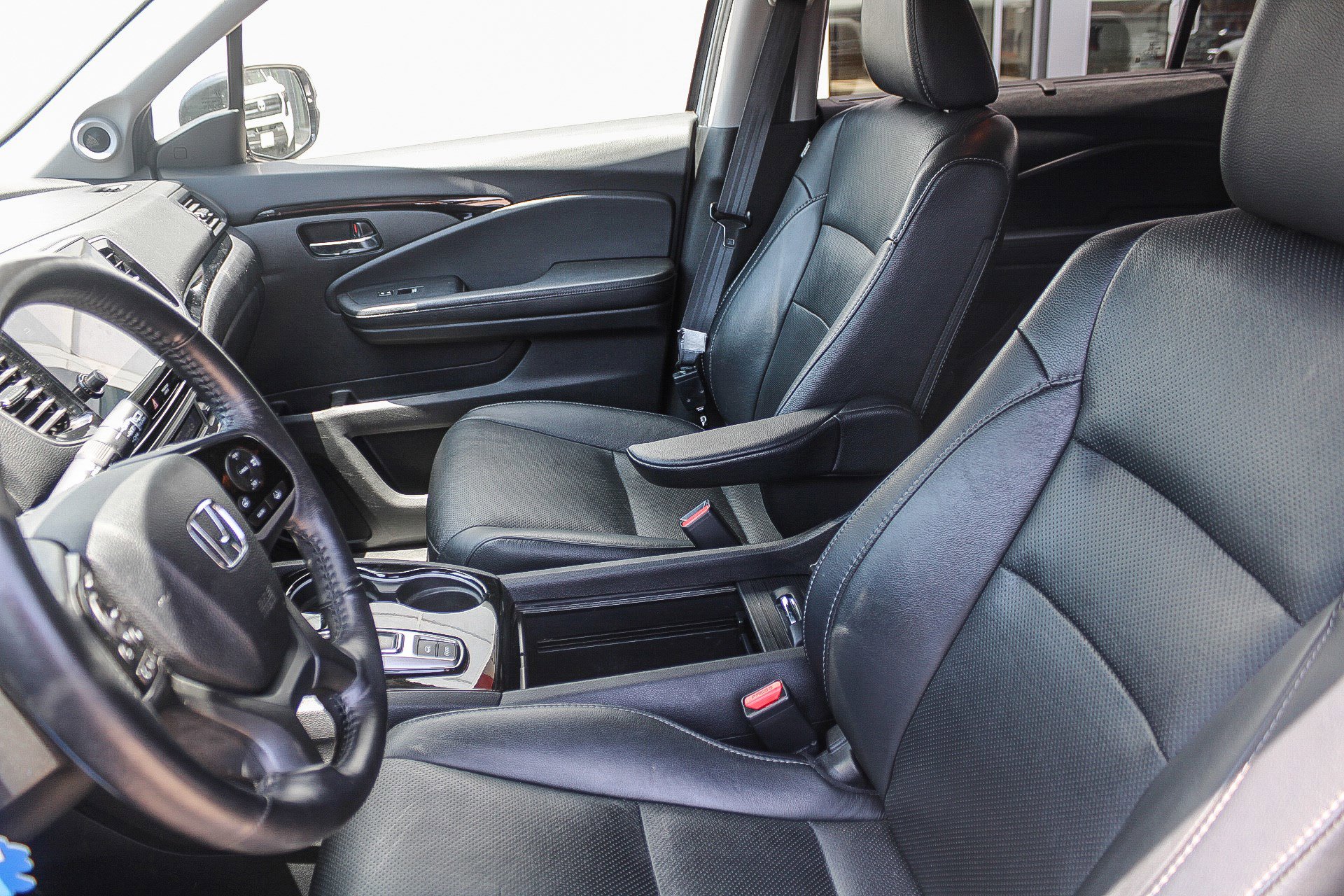 Used 2019 Honda Pilot Elite image 19