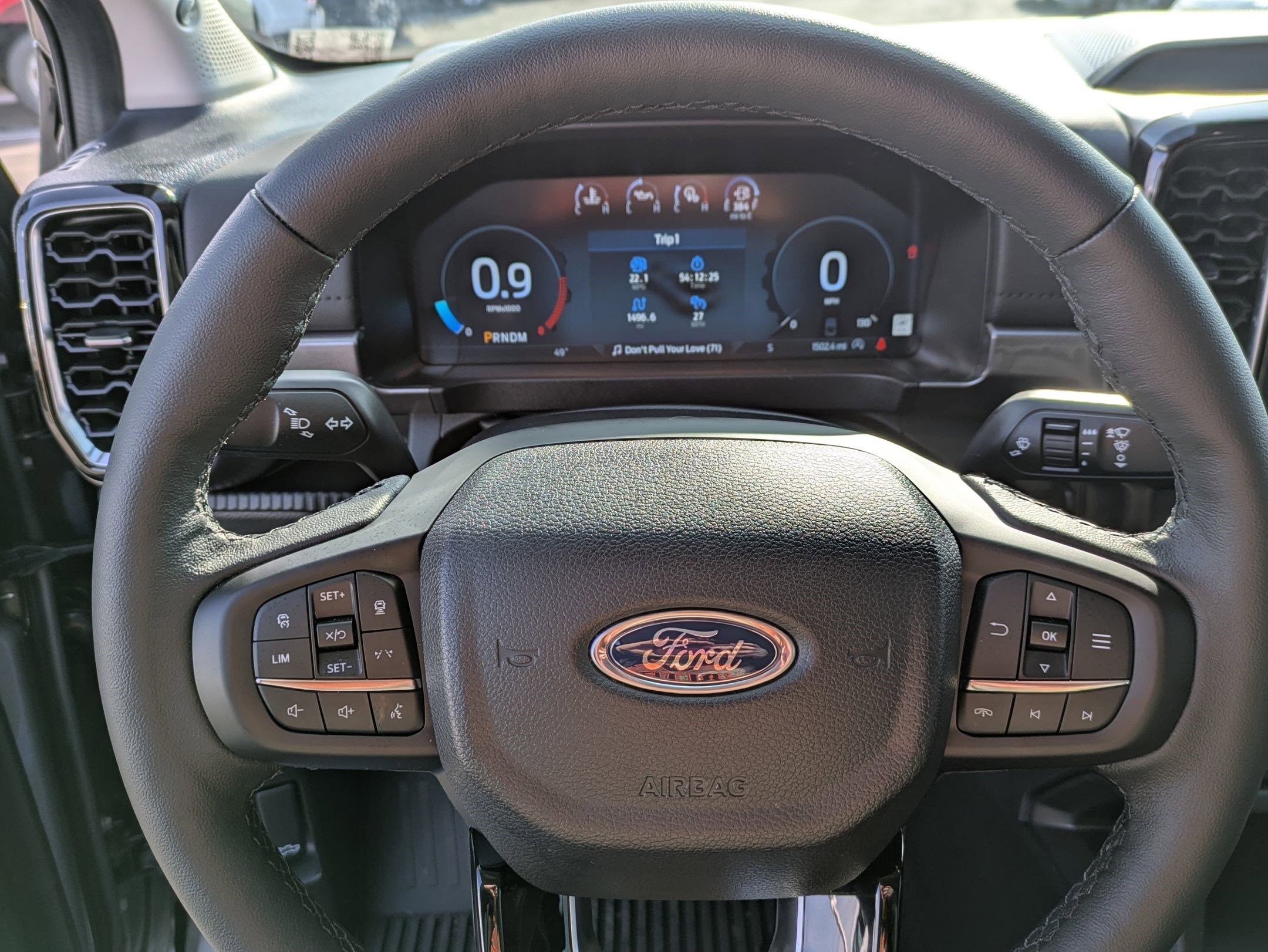 Used 2025 Ford Ranger Lariat w/ FX4 Off-Road Package image 18