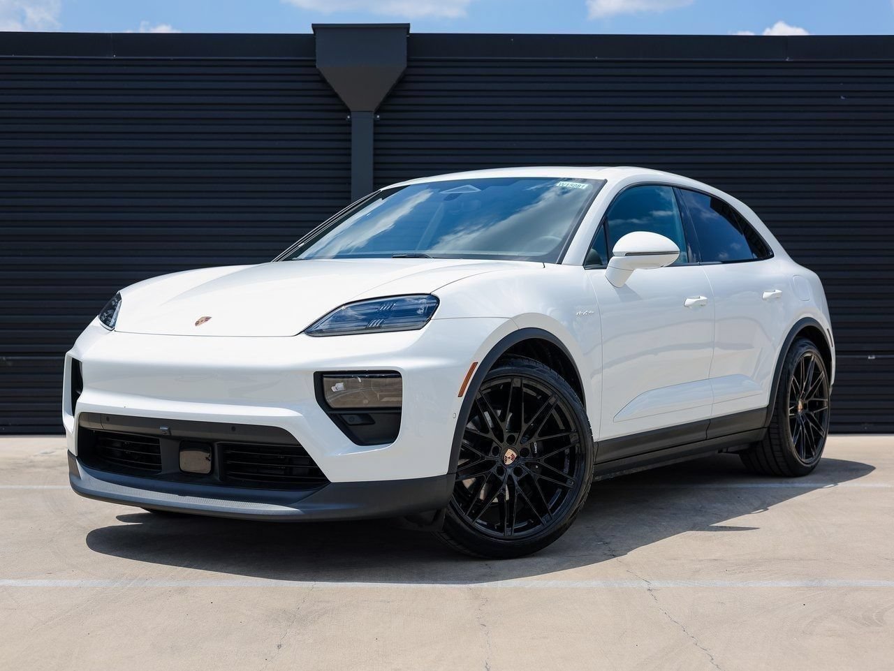 New 2025 Porsche Macan Electric RWD video 1