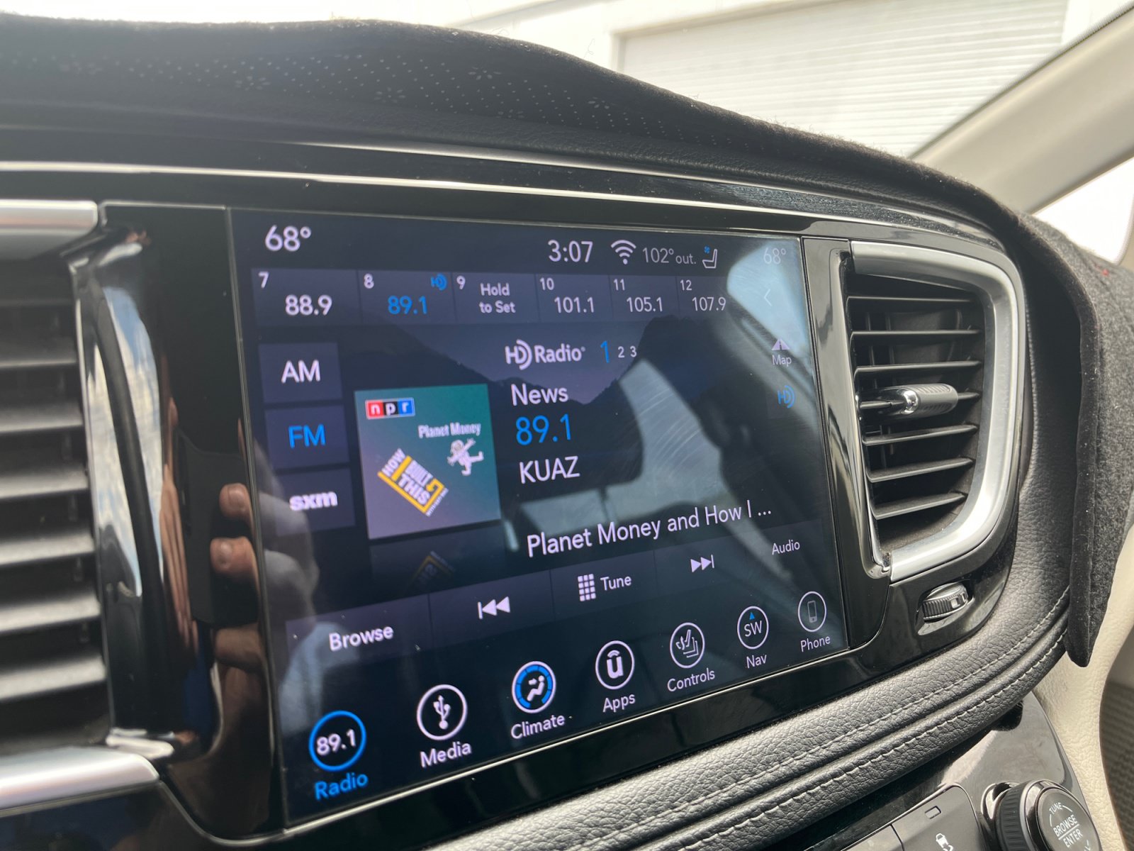 Certified 2018 Chrysler Pacifica Limited FWD image 21