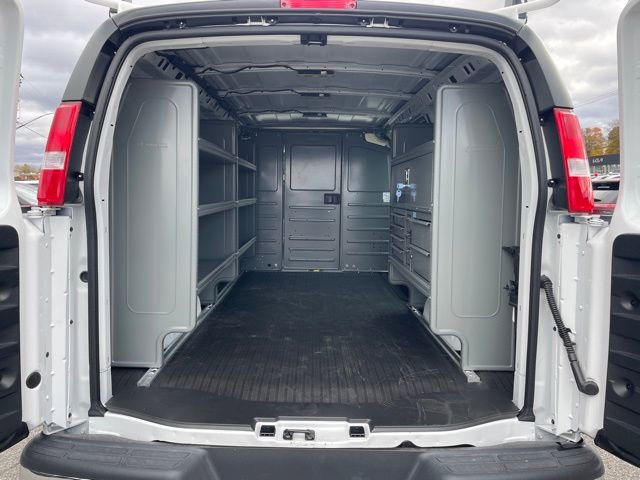 New 2025 Chevrolet Express 2500 Work Van w/ Driver Convenience Package image 10