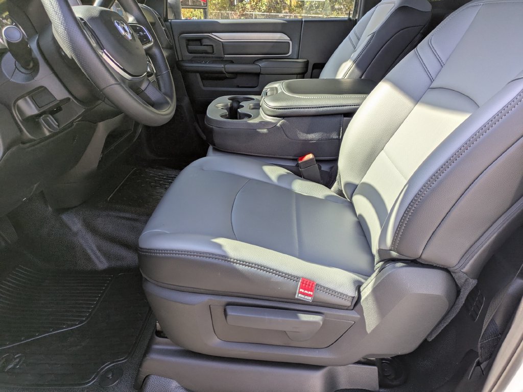 New 2026 RAM 4500 Tradesman AWD/4WD image 13
