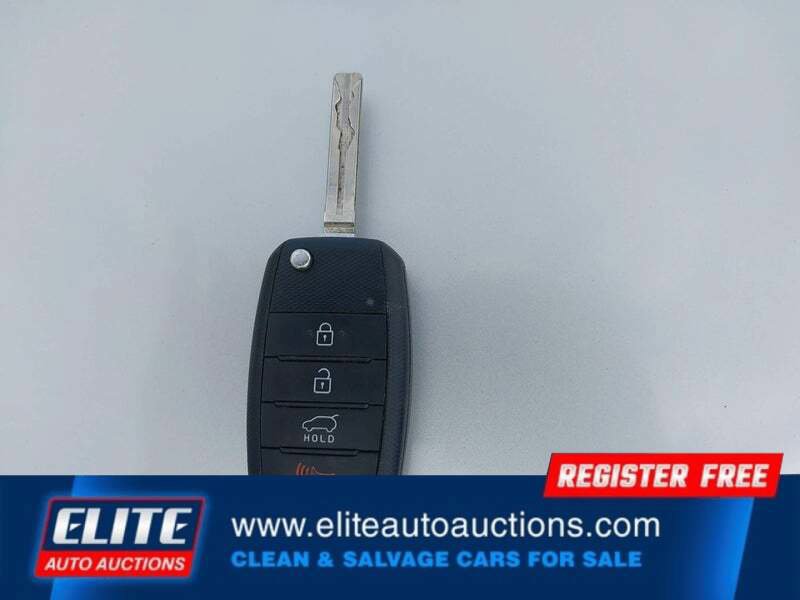 Used 2016 Kia Soul + w/ Audio Package FWD image 21