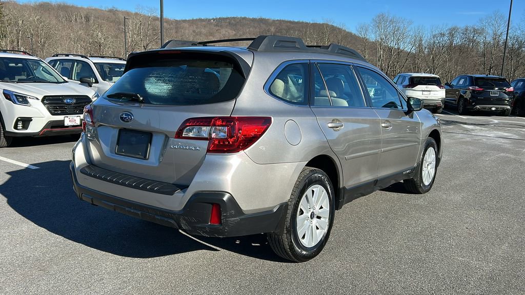 Used 2018 Subaru Outback 2.5i image 9