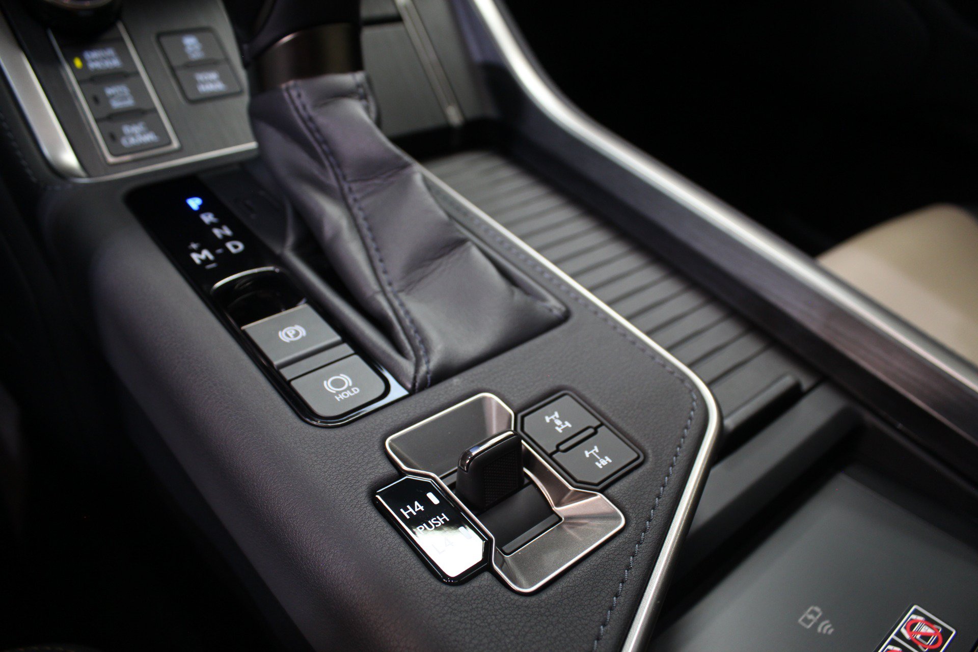 Used 2024 Lexus GX 550 AWD/4WD image 75