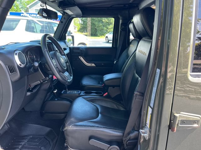 Used 2015 Jeep Wrangler Unlimited Sahara w/ Max Tow Package AWD/4WD image 4