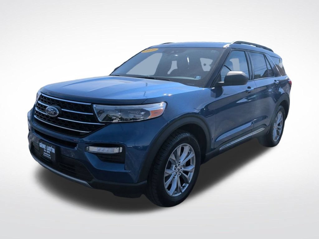 Certified 2020 Ford Explorer XLT w/ Equipment Group 202A AWD/4WD image 3