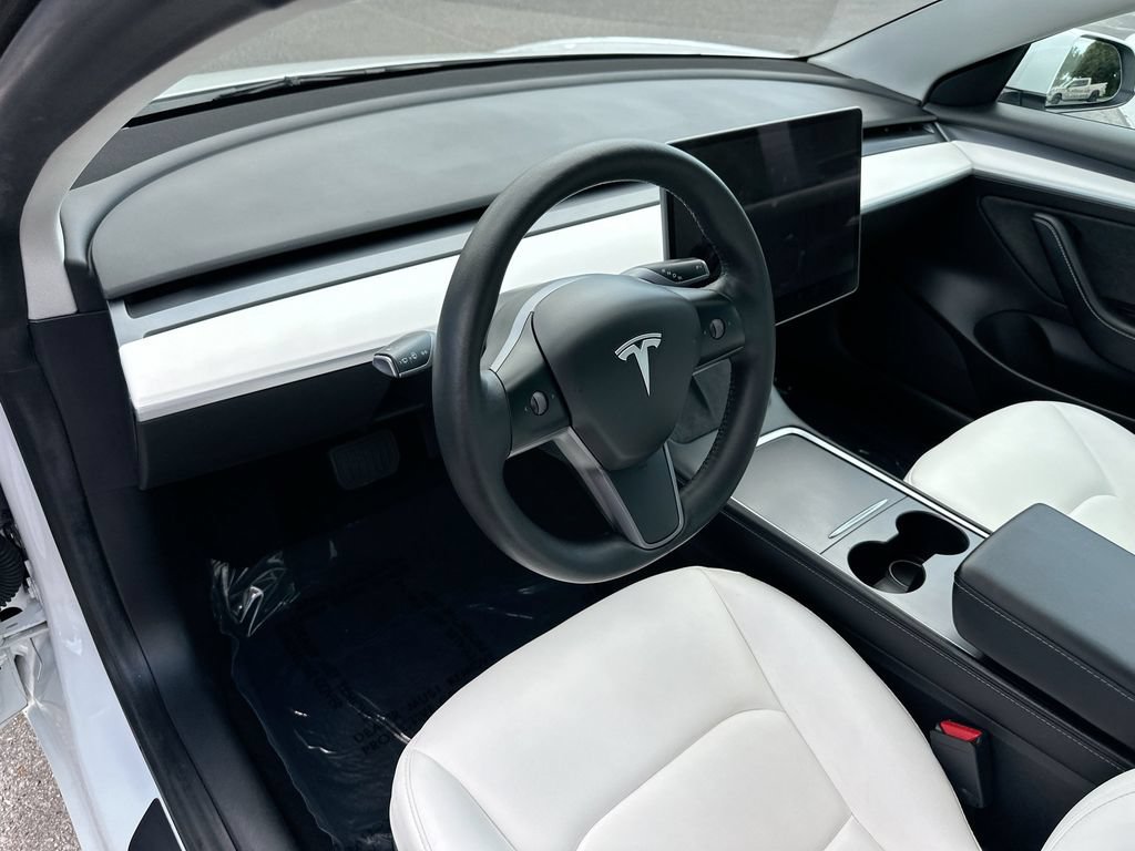 Used 2021 Tesla Model 3 Standard Range Plus RWD image 9
