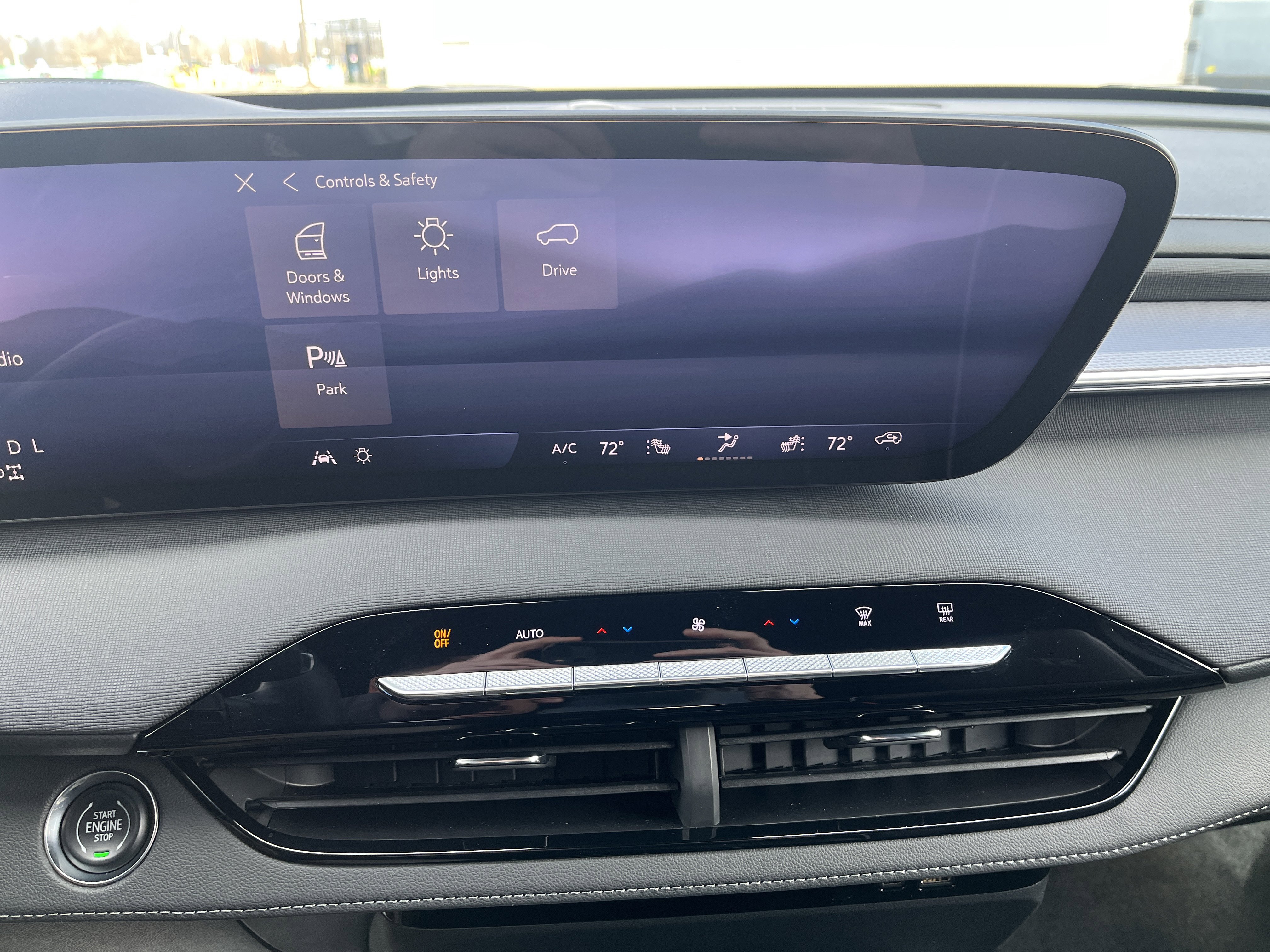 Used 2026 Buick Enclave Sport Touring w/ Super Cruise Package image 30