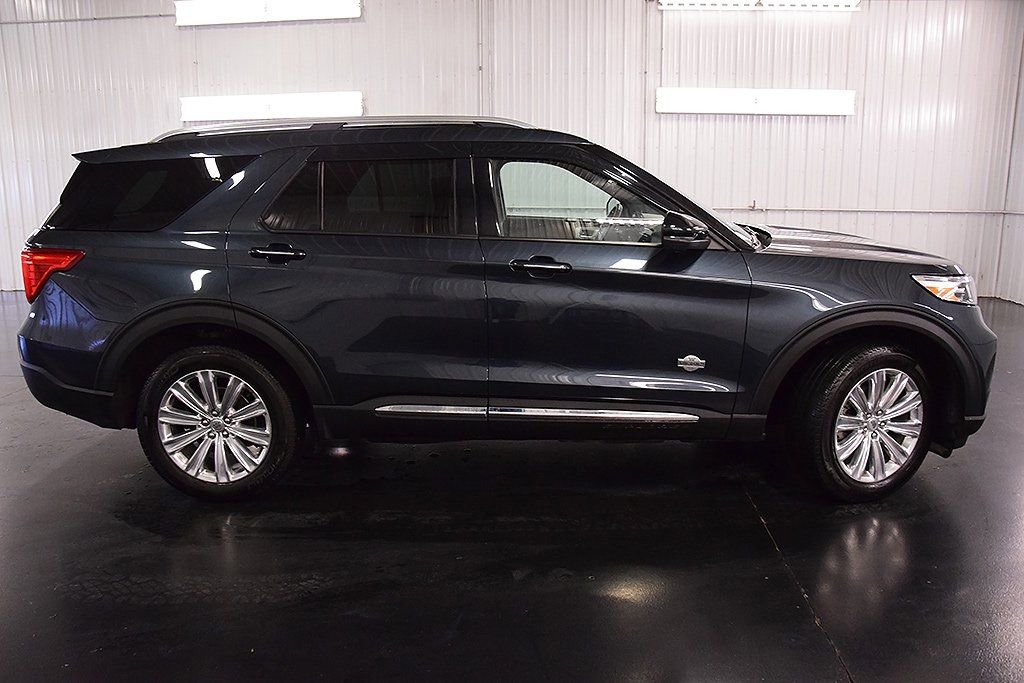 Used 2023 Ford Explorer King Ranch w/ Technology Package image 8