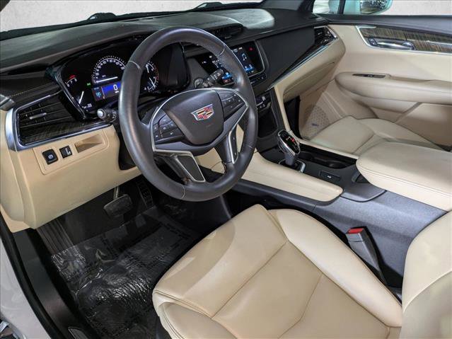 Used 2017 Cadillac XT5 FWD image 10