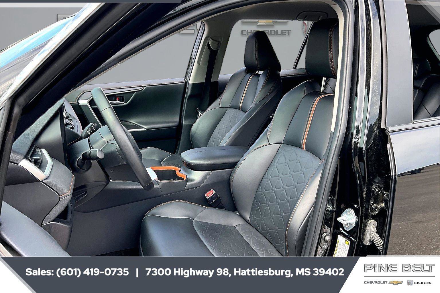 Used 2024 Toyota RAV4 Adventure AWD/4WD image 18