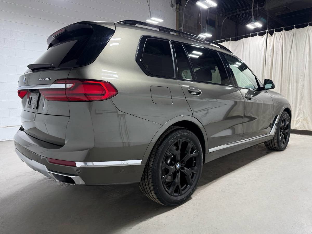 Used 2022 BMW X7 xDrive40i w/ Premium Package image 4