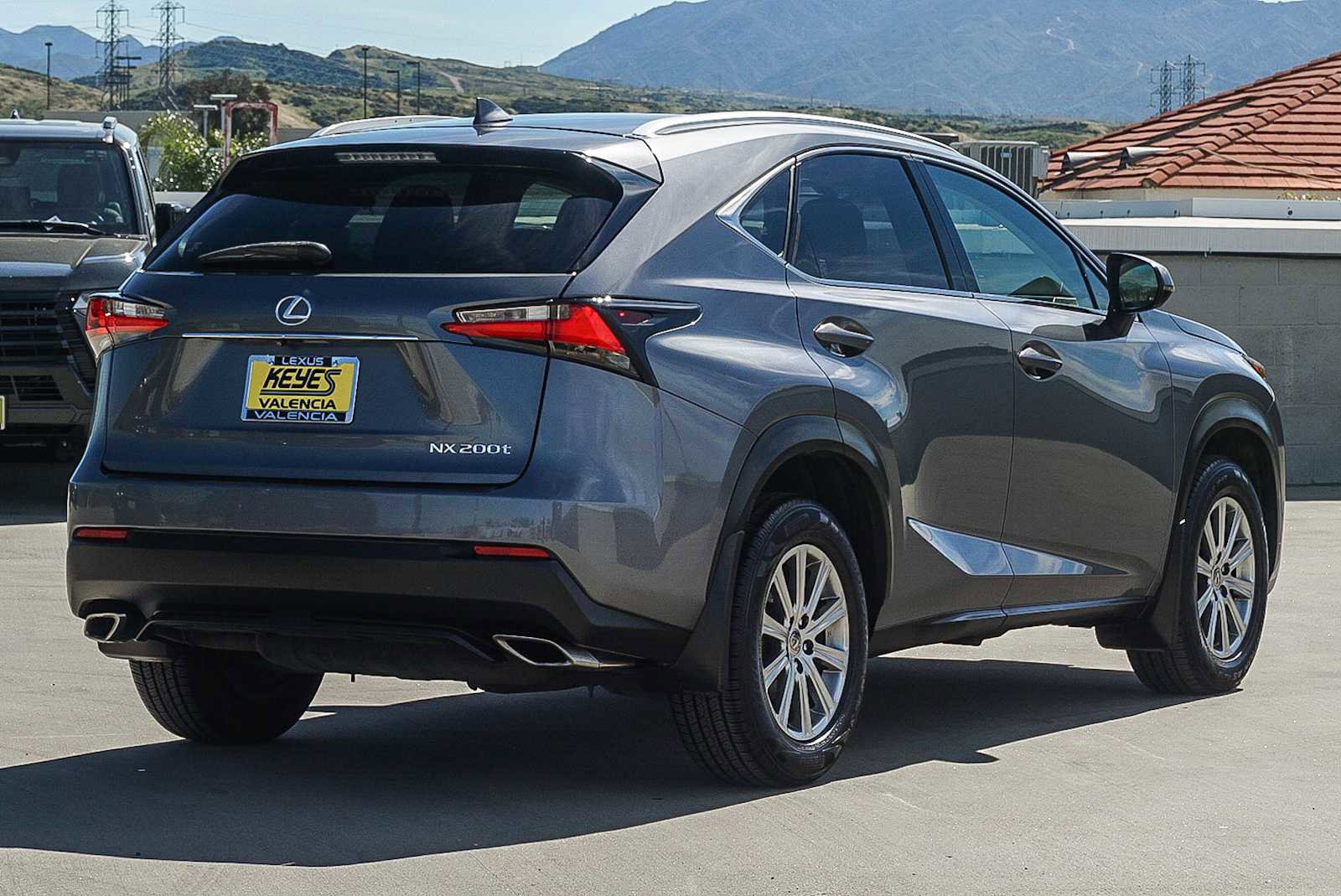 Used 2017 Lexus NX 200t FWD image 4
