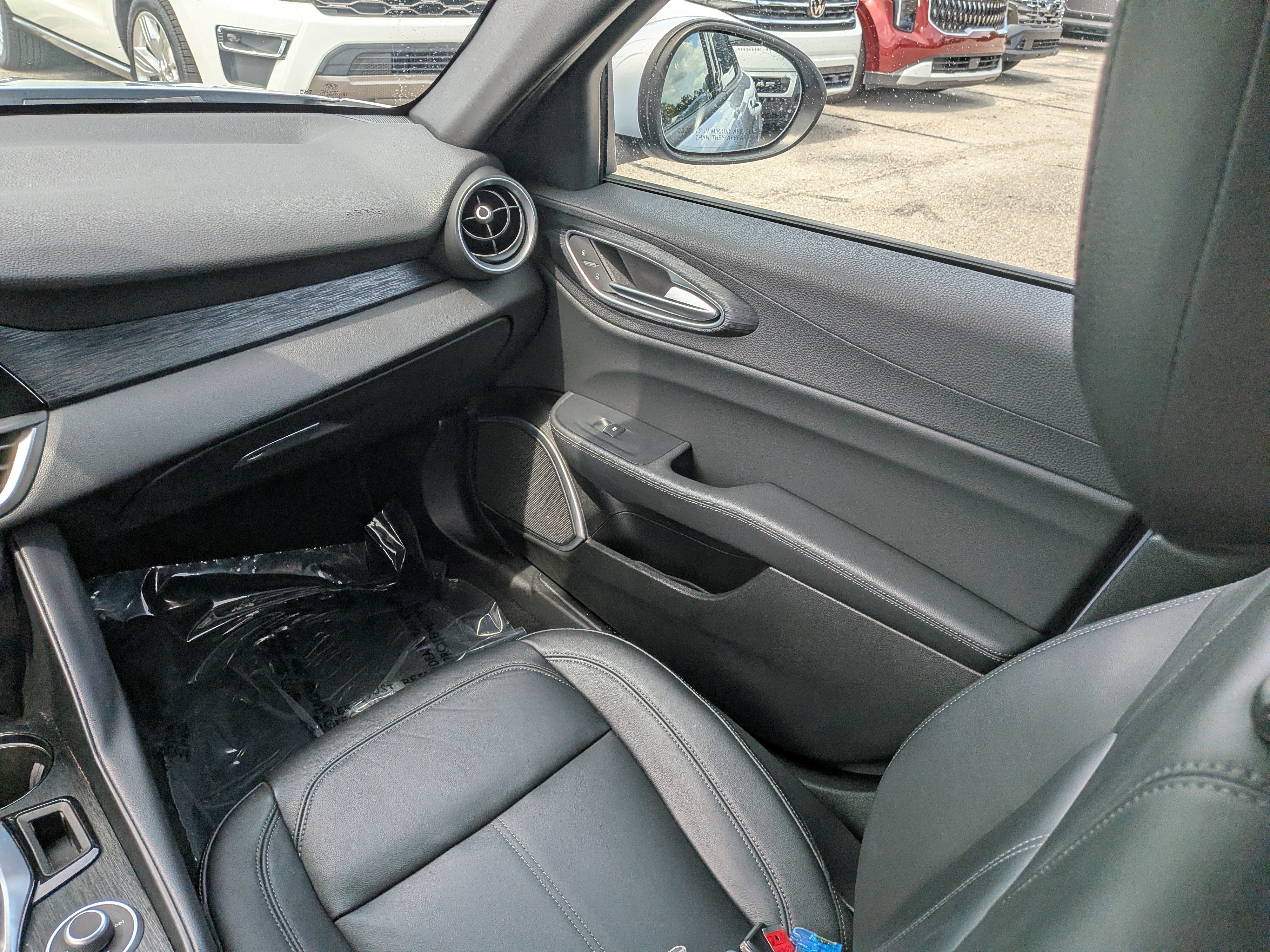 Used 2023 Alfa Romeo Giulia Sprint RWD image 17