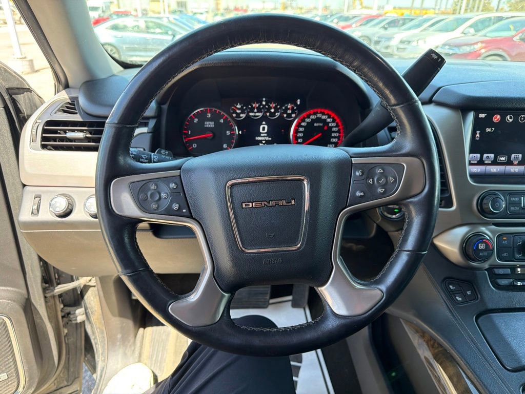 Used 2016 GMC Yukon XL Denali w/ Open Road Package AWD/4WD image 13