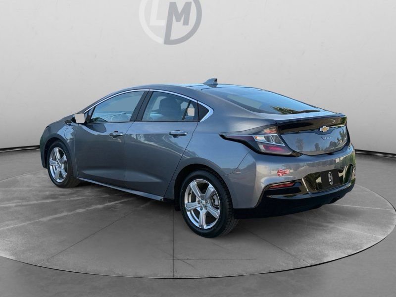 Used 2018 Chevrolet Volt LT image 3