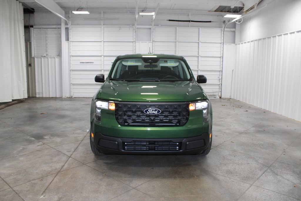 New 2025 Ford Maverick XL image 2