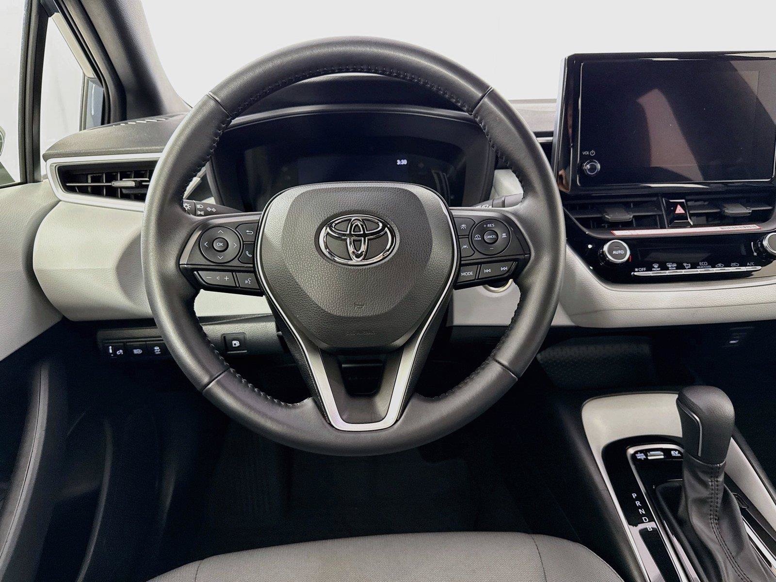 Certified 2026 Toyota Corolla SE FWD image 28