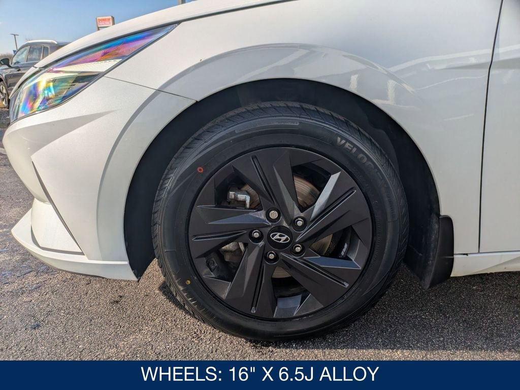 Used 2022 Hyundai Elantra SEL image 7