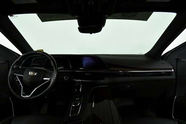 Certified 2022 Cadillac Escalade ESV Premium Luxury w/ Performance Package image 25