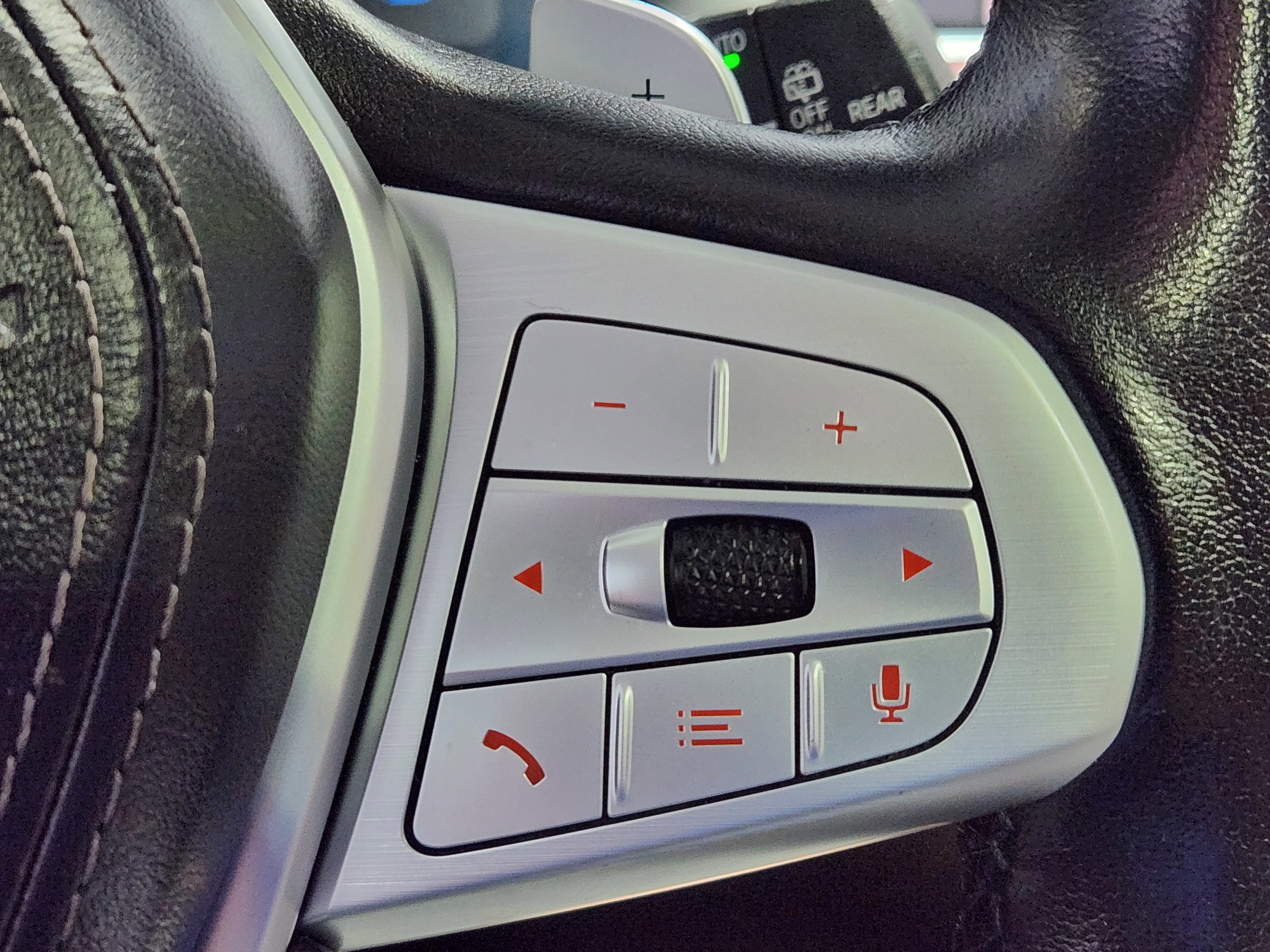 Used 2020 BMW X7 xDrive40i w/ Premium Package image 19