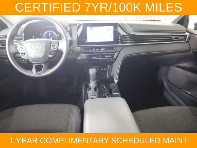 Used 2025 Toyota Camry LE FWD image 17