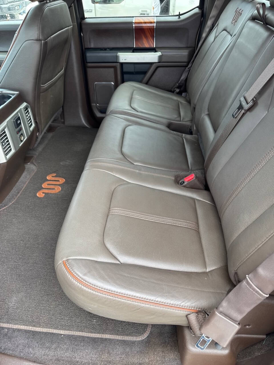 Used 2015 Ford F150 King Ranch w/ Equipment Group 601A Luxury AWD/4WD image 10