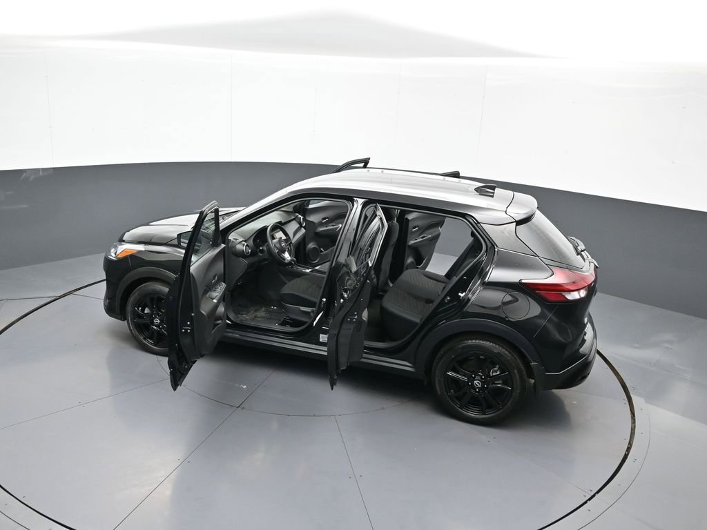 Used 2023 Nissan Kicks SV image 43