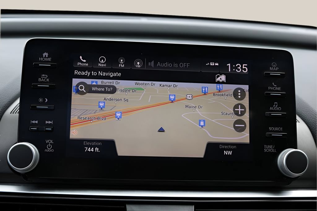 Used 2018 Honda Accord Touring image 25