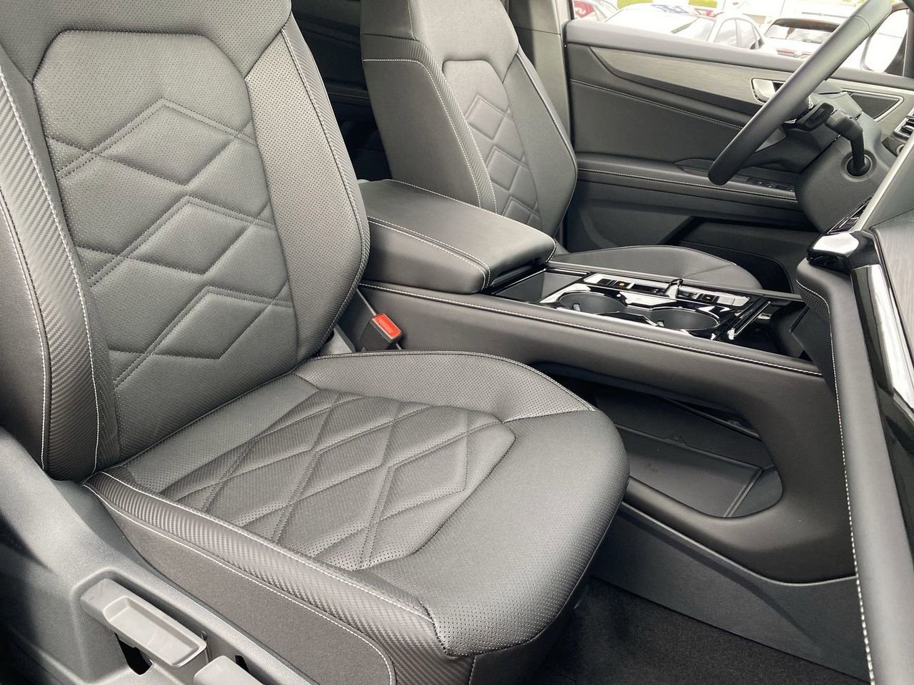 New 2026 Volkswagen Atlas Cross Sport SE image 7