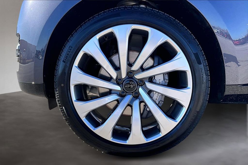 New 2026 Land Rover Range Rover SE image 12