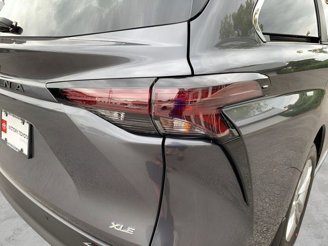 New 2025 Toyota Sienna XLE image 30
