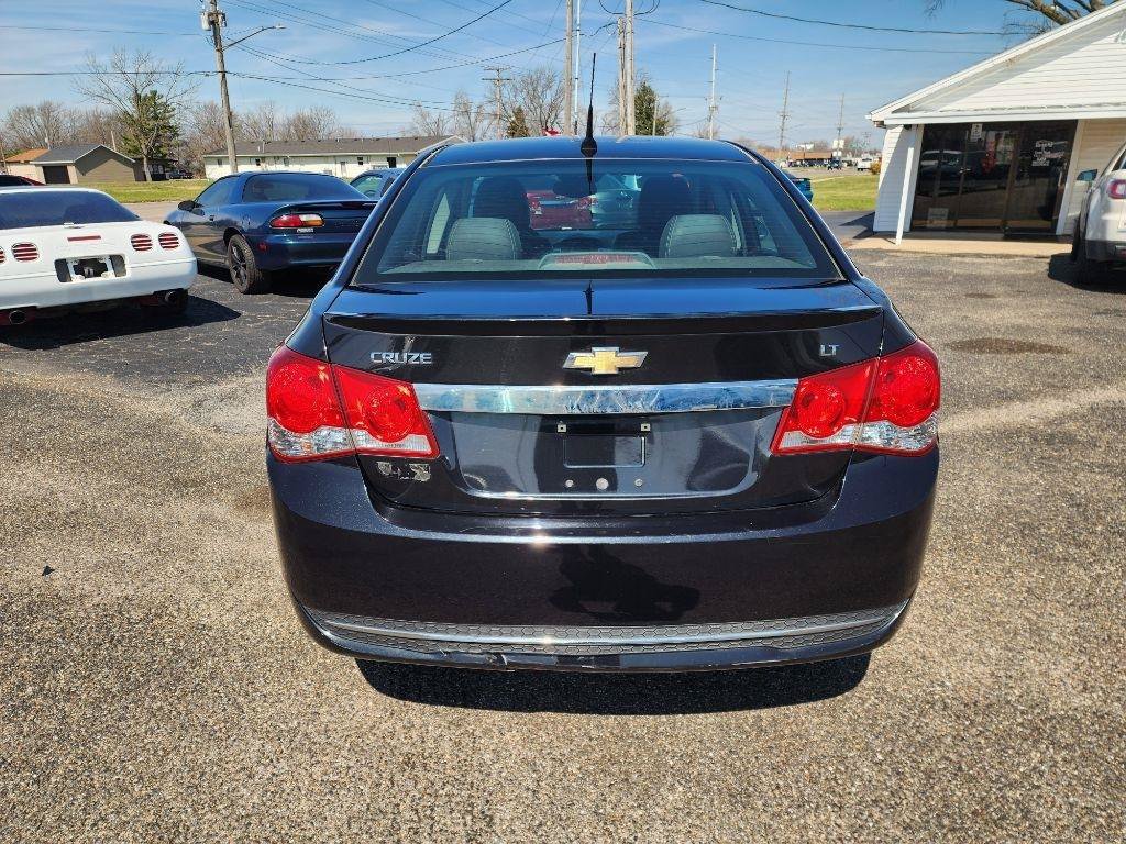 Used 2014 Chevrolet Cruze LT w/ RS Package FWD image 6