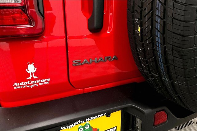 Used 2026 Jeep Wrangler Unlimited Sahara AWD/4WD image 9