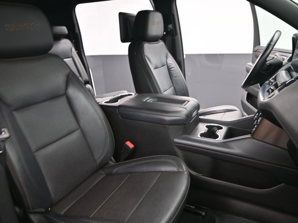 Used 2021 Chevrolet Suburban High Country image 25