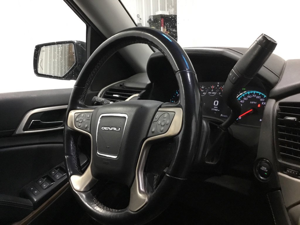 Used 2020 GMC Yukon XL Denali AWD/4WD image 27