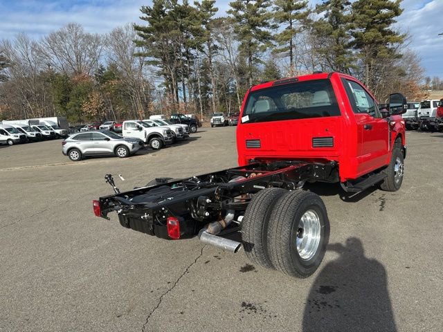 New 2026 Ford F350 XL w/ XL Chrome Package image 7